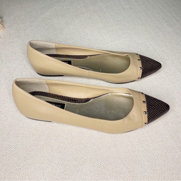 White House Black Market Tan Snakeskin Leather Pointy Toe Flats Shoes 8.5 - Picture 10 of 10